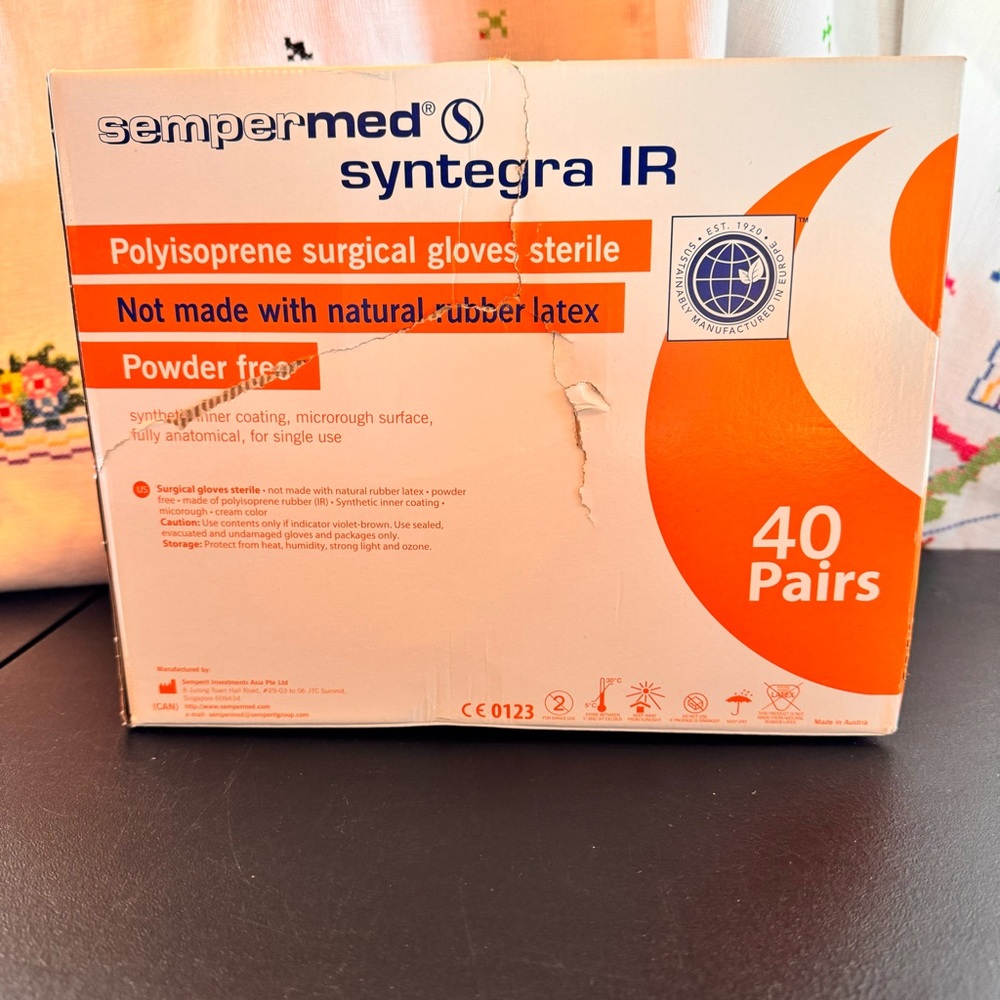 Sempermed Syntegra IR Surgical Gloves, Size 7.5 (40 Pairs/Box)